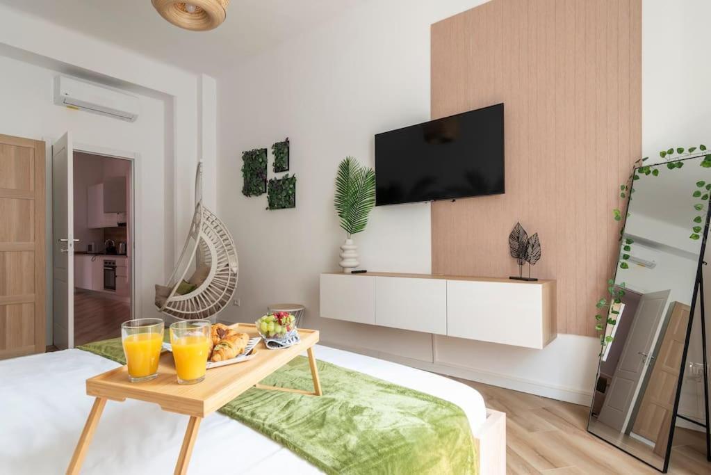 Ferienwohnung New Jungle & Charming Flat - Zona De Angeli Mailand Exterior foto